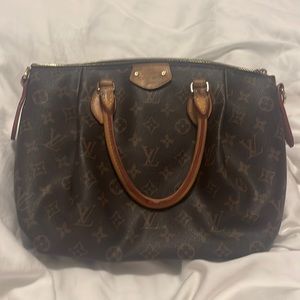 Extremely well made LV Handbag